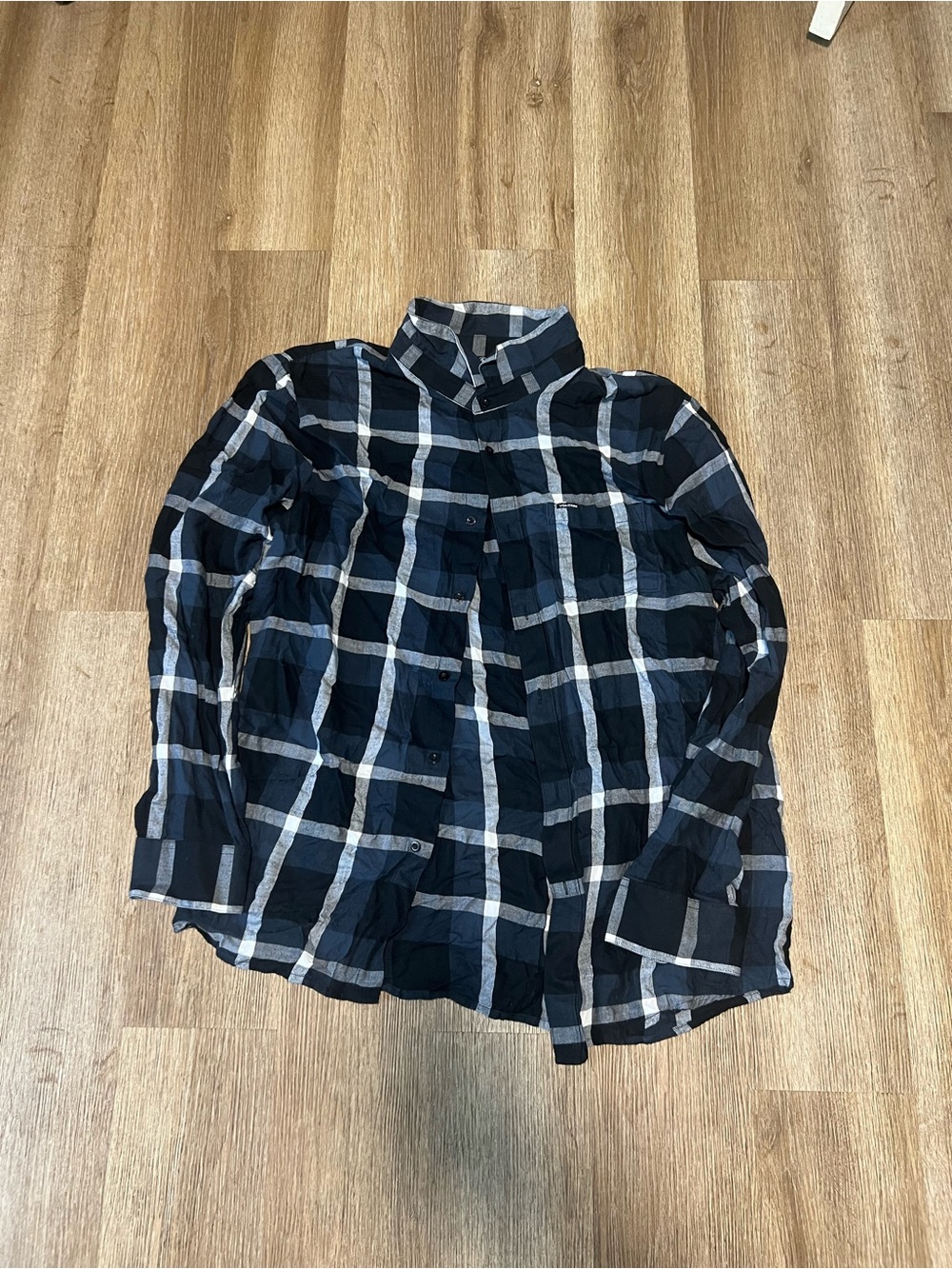 Volcom Black and Gray Plaid Button-Down Shirt